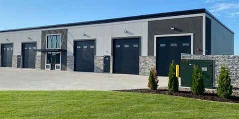 Photo of 3324 SW Southgate Court, CedarRapids, IA 52404 (MLS # 202601400)