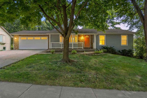 Photo of 1026 Denbigh Drive, IowaCity, IA 52246 (MLS # 202605625)