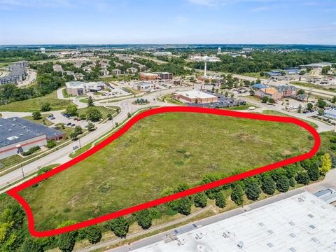 Photo of 2800 Heartland Dr, Coralville, IA 52241 (MLS # 202500941)