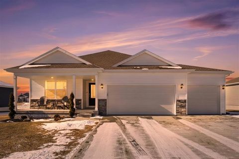 Photo of 7114 Harlan Eddy Dr SW, CedarRapids, IA 52404 (MLS # 202600996)