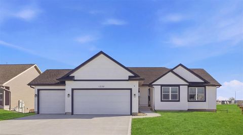 Photo of 1730 Scarlet Sage Dr SW, CedarRapids, IA 52404 (MLS # 202601924)