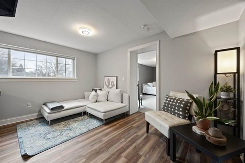 Photo of 100 Grandview Ct 100 #100, IowaCity, IA 52246 (MLS # 202602030)