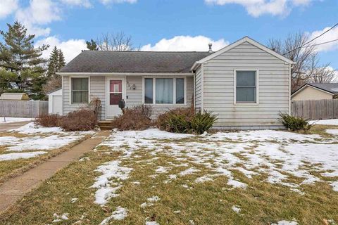 Photo of 608 W 13Th St, Vinton, IA 52349 (MLS # 202601072)