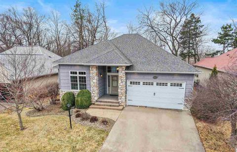 Photo of 2238 Dempster Dr, Coralville, IA 52241 (MLS # 202601722)