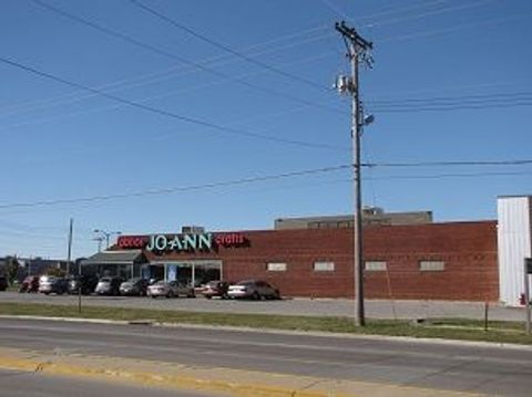 Photo of 1029 S Riverside Dr 350 #350, Iowa City, IA 52240 (MLS # 202501639)