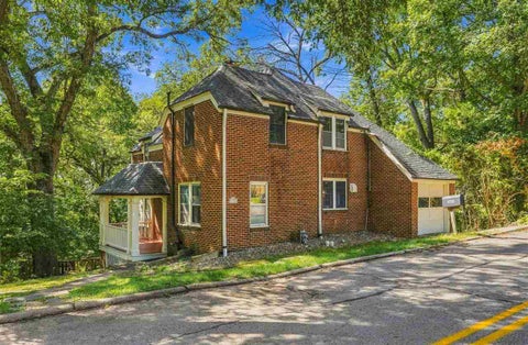 Photo of 1685 Ridge Rd, IowaCity, IA 52245 (MLS # 202605527)