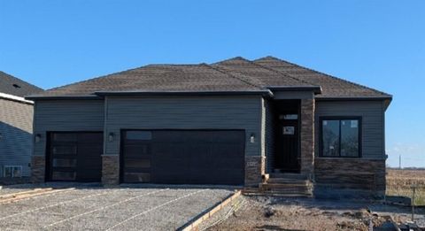 Photo of 3064 Ridgeview Cir, Coralville, IA 52241 (MLS # 202601288)