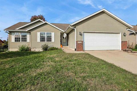 Photo of 1490 Deerfield Dr W, NorthLiberty, IA 52317 (MLS # 202506543)