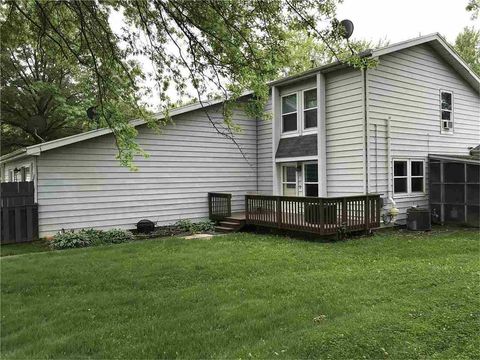 Photo of 102 Valley Rd, Williamsburg, IA 52361 (MLS # 202507091)