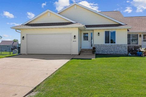 Photo of 8410 Woodstone Ct SW, Cedar Rapids, IA 52404 (MLS # 202504815)