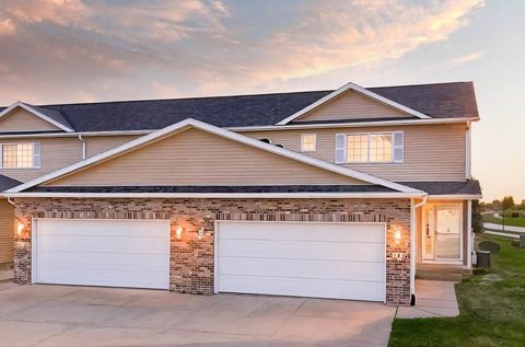 Photo of 113 Alydar Dr, IA 52317 (MLS # 202506413)