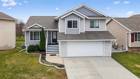 Photo of 1545 Vesti Lane, IowaCity, IA 52240 (MLS # 202602302)