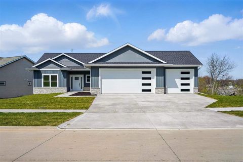 Photo of 878 Silver Ln, IA 52245 (MLS # 202506212)