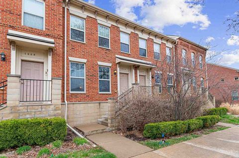 Photo of 1015 Walker Circle, Iowa City, IA 52245 (MLS # 202503576)