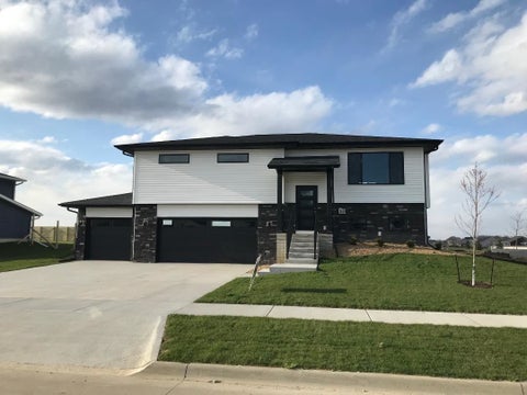 Photo of 1440 Franklin St., NorthLiberty, IA 52317 (MLS # 202605579)