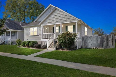 Photo of 522 9th St SW, IA 52404 (MLS # 202506263)