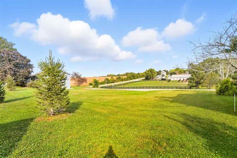 Photo of Hatter Hatter Ave, Parnell, IA 52325 (MLS # 202506447)