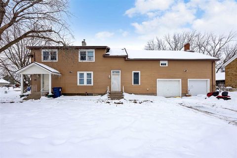 Photo of 410 6th Ave, WestAmana, IA 52203 (MLS # 202600012)