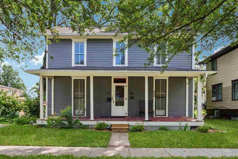 Photo of 515 E Davenport St, IowaCity, IA 52245 (MLS # 202606084)
