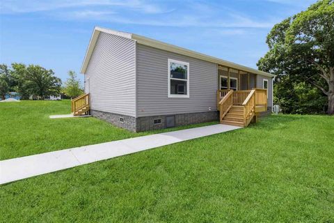 Manufactured Home in Ankeny IA 7368 BerwickDr.jpg