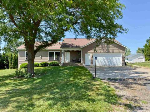 Photo of 4960 400th St SE, Iowa City, IA 52244 (MLS # 202504136)
