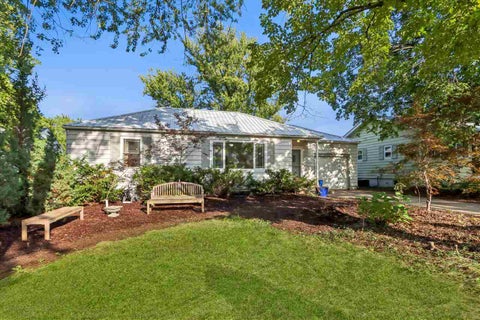 Photo of 705 9th Ave, Coralville, IA 52241 (MLS # 202605743)