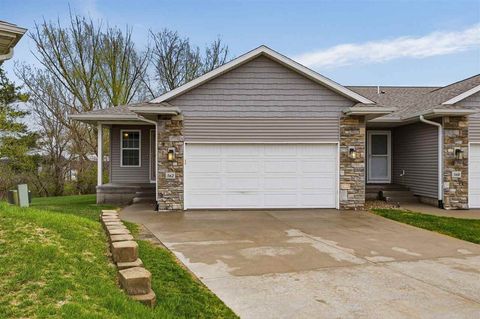 Photo of 562 Meadow Oak Cir, Fairfax, IA 52228 (MLS # 202602559)