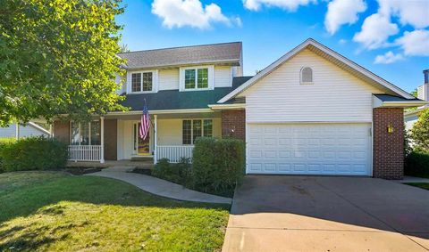 Photo of 1135 Hampton Ct, IA 52240 (MLS # 202506085)