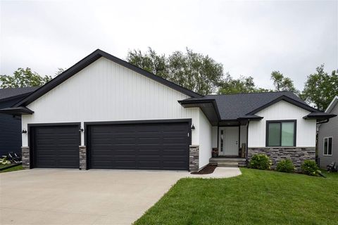 Photo of 768 Aiden St, IowaCity, IA 52245 (MLS # 202602083)