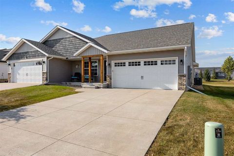 Photo of 3325 Platinum Way, Marion, IA 52302 (MLS # 202505850)