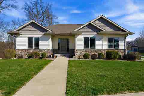 Photo of 1980 Silver Maple Trl, NorthLiberty, IA 52317 (MLS # 202603531)