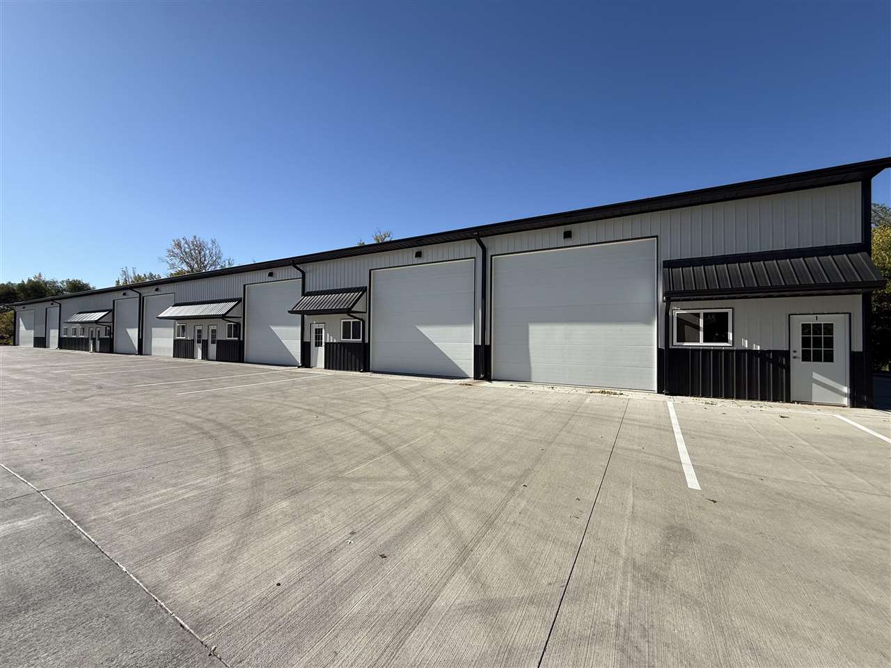 Photo 1 of 6 — 1650 Willow Creek Dr 1, IowaCity, IA 52246