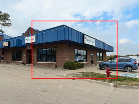 Photo of 56 Sturgis Corner Dr, IowaCity, IA 52246 (MLS # 202506852)