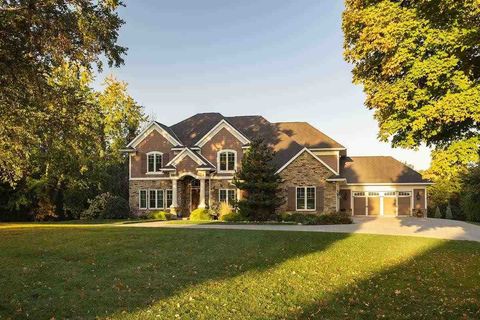 Photo of 2343 Lake Ridge Pl NE, North Liberty, IA 52317 (MLS # 202500872)