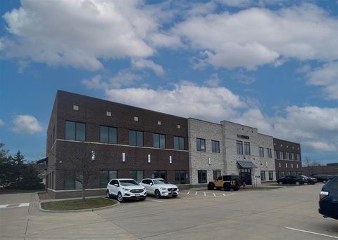 Photo of 1501 Boyson Square Dr 201 #201, Hiawatha, IA 52233 (MLS # 202600053)