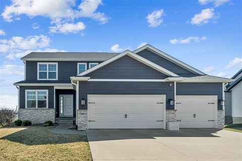 Photo of 1903 Wycliffe Court SW, CedarRapids, IA 52404 (MLS # 202603480)