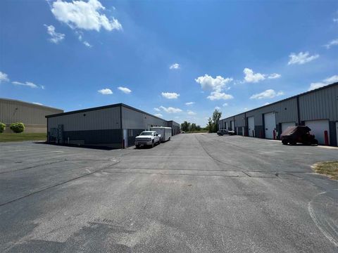 Photo of 415 62nd St Bldg B #2, Marion, IA 52302 (MLS # 202504261)