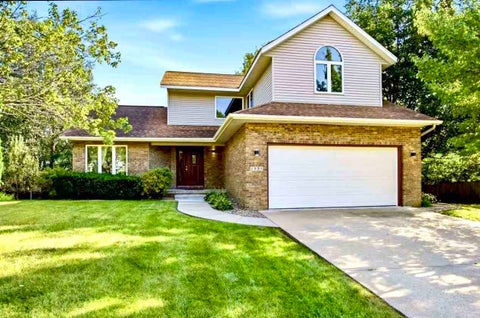 Photo of 1935 Flanigan Ct, IowaCity, IA 52246 (MLS # 202605322)