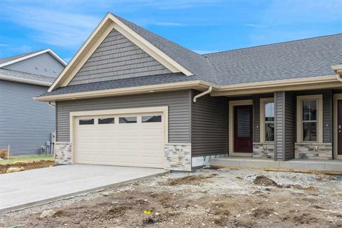 Photo of 1013 Highland Trl, Solon, IA 52333 (MLS # 202600106)