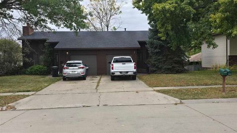 Photo of 1456 Eastview Dr, Coralville, IA 52241 (MLS # 202506611)