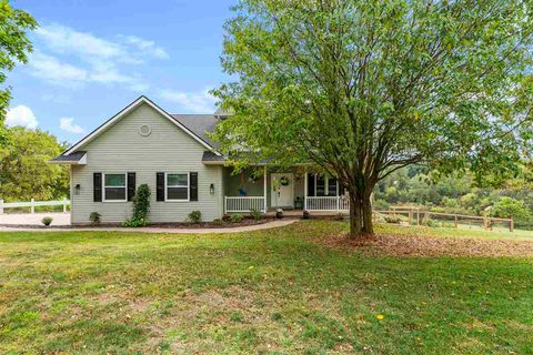 Photo of 2664 Lookout Point Cir NE, IA 52333 (MLS # 202506012)