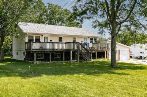 Photo of 503 NW 8th Street, MtVernon, IA 52314 (MLS # 202600427)
