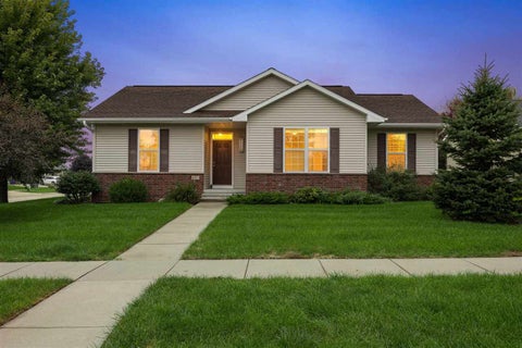 Photo of 805 Raymond Dr, Solon, IA 52333 (MLS # 202605764)