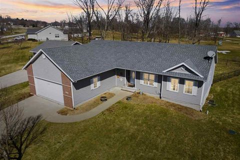 Photo of 5057 Schwiebert Dr, Walker, IA 52352 (MLS # 202601869)