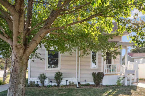 Photo of 1715 7th Ave, BellePlaine, IA 52208 (MLS # 202605408)