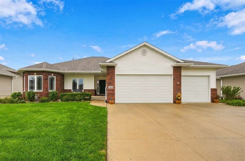 Photo of 2050 Rosewood Ridge Dr, Marion, IA 52302 (MLS # 202605767)