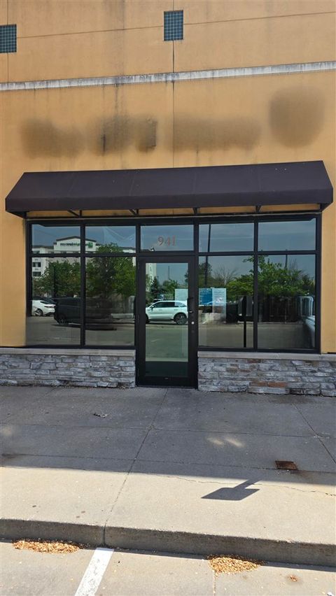 Photo of 941 25th Ave, Coralville, IA 52241 (MLS # 202503262)