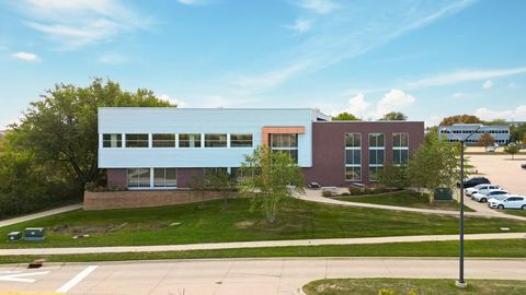 Photo of 2598 University Parkway, Coralville, IA 52241 (MLS # 202505068)