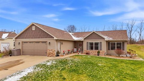 Photo of 1804 S Meadow View, MtPleasant, IA 52641 (MLS # 202507316)