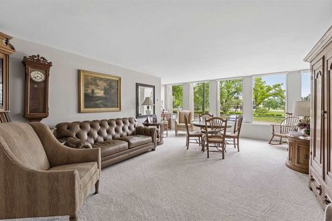 Photo of 2222 1st Ave NE 107 #107, CedarRapids, IA 52402 (MLS # 202601809)